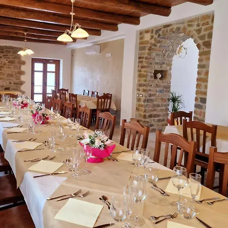 Pietra del Colle Agriturismo-3